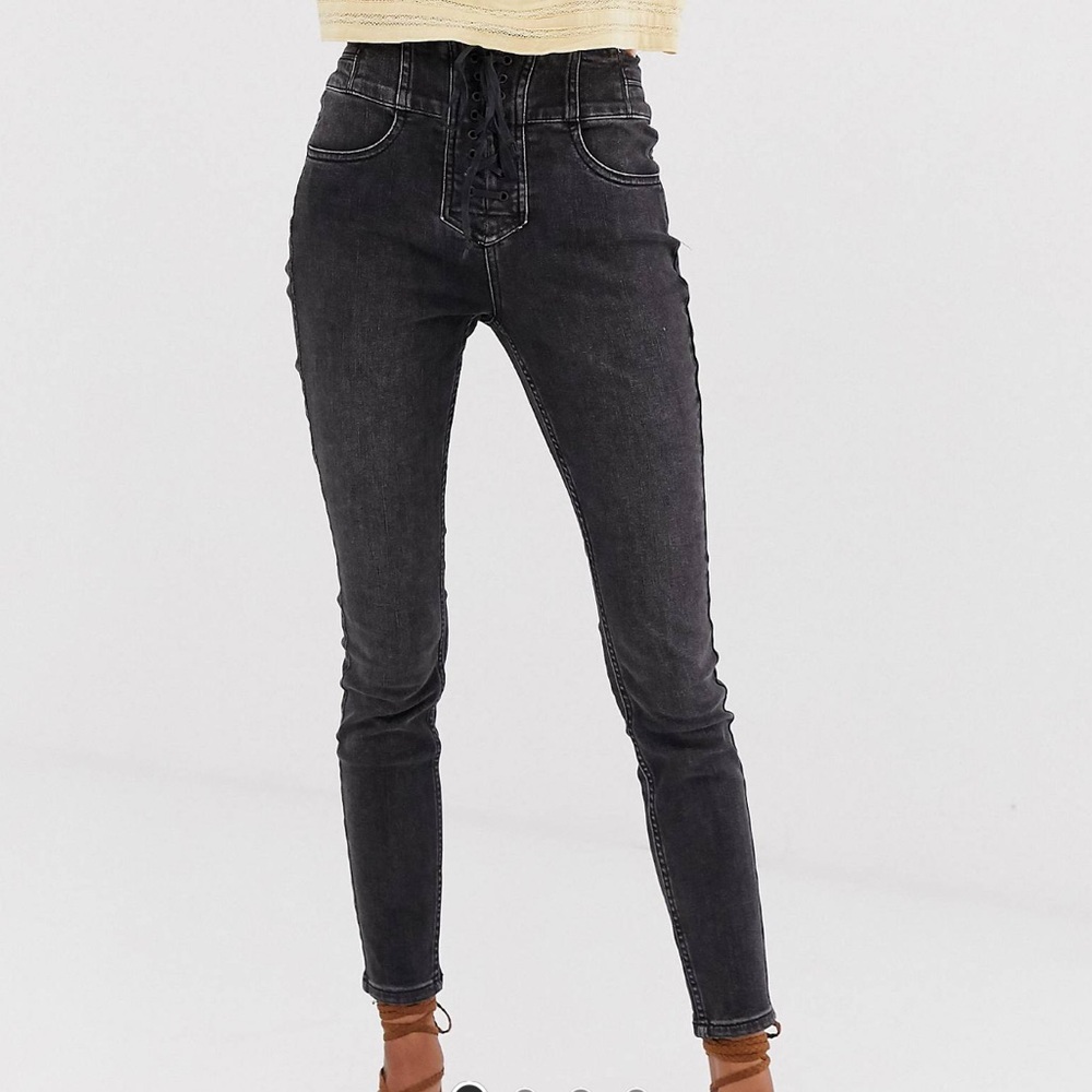 Free People Curvy Lovers knot super high waist jeans in black size 28